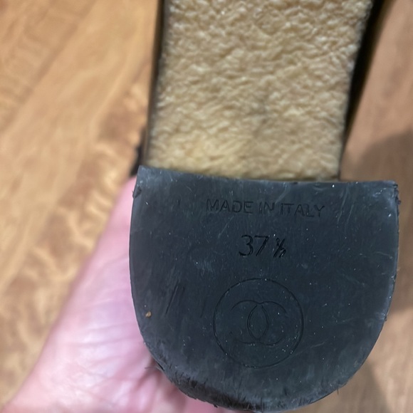 Chanel Patent Shearling Boots - Picture 3 of 4